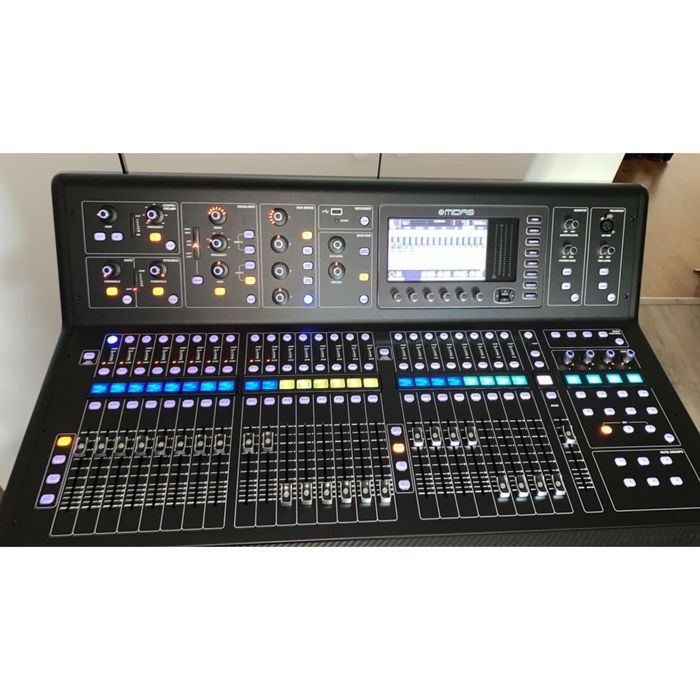 Mixer digital 32 canale