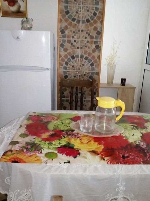 Дава се под наем Двустаен апартамент в Бургас, Меден рудник - зона Б - 50 кв.м за 150 € - Снимка #6