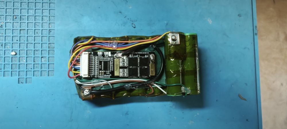 Recondiționare / Reparații Acumulatori Scule Electrice (Schimb celule Li-Ion)