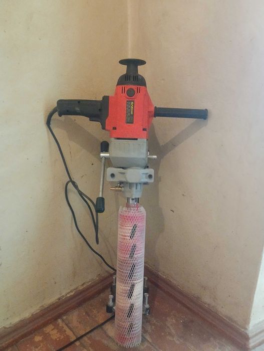 Продаётся дрель алмазного бурения