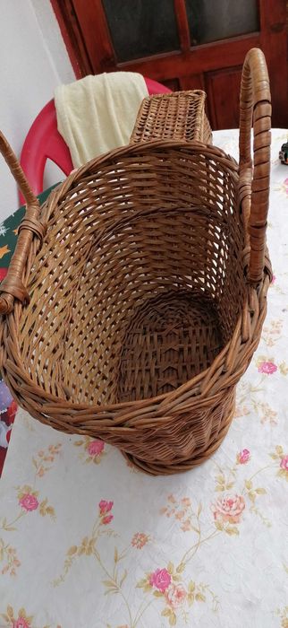 cosuri   de   rachita  doua  bucati  120  lei   ambele