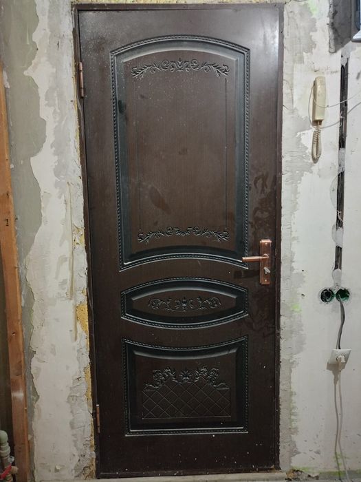 Сыртқы есіктер б/у