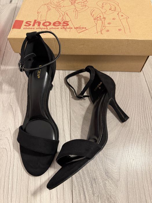 Sandale noi negre toc 6 cm marime 38