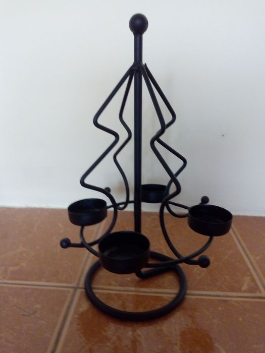 Декоративни свещници за украса