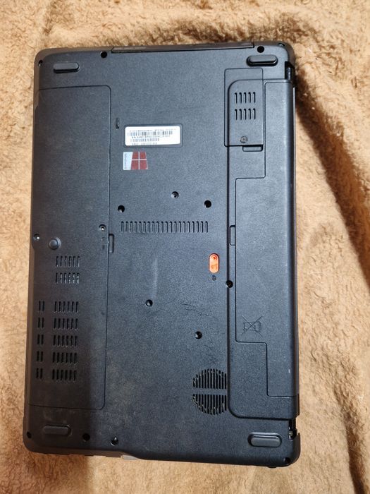 vand laptop  Acer Aspire E1-531
