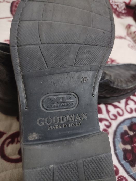 Подростковые туфли