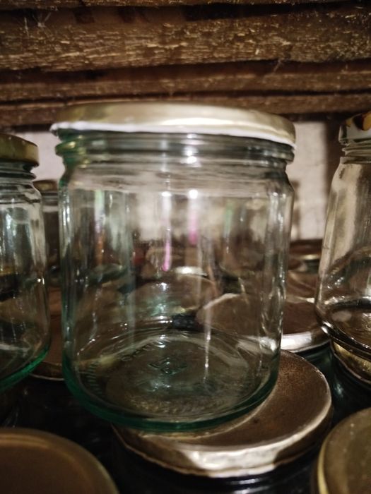 Два вида буркани