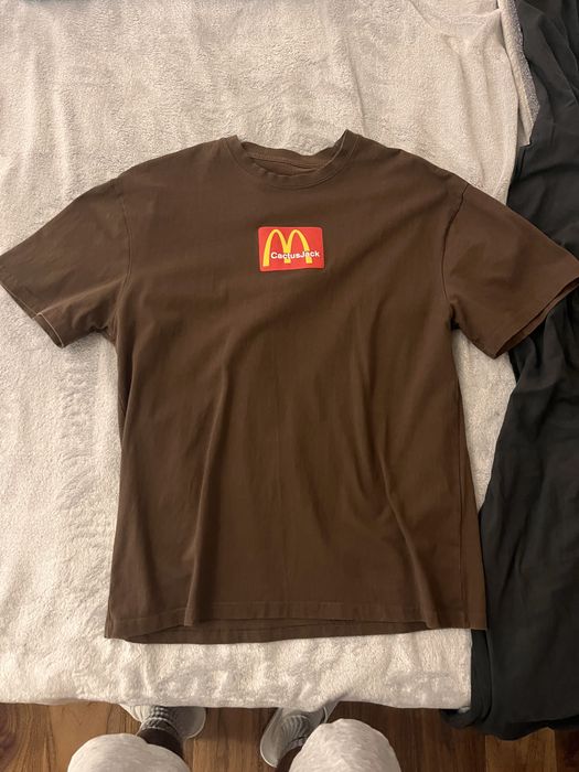 Тениски Travis Scott, V-Lone, Amiri и Nike