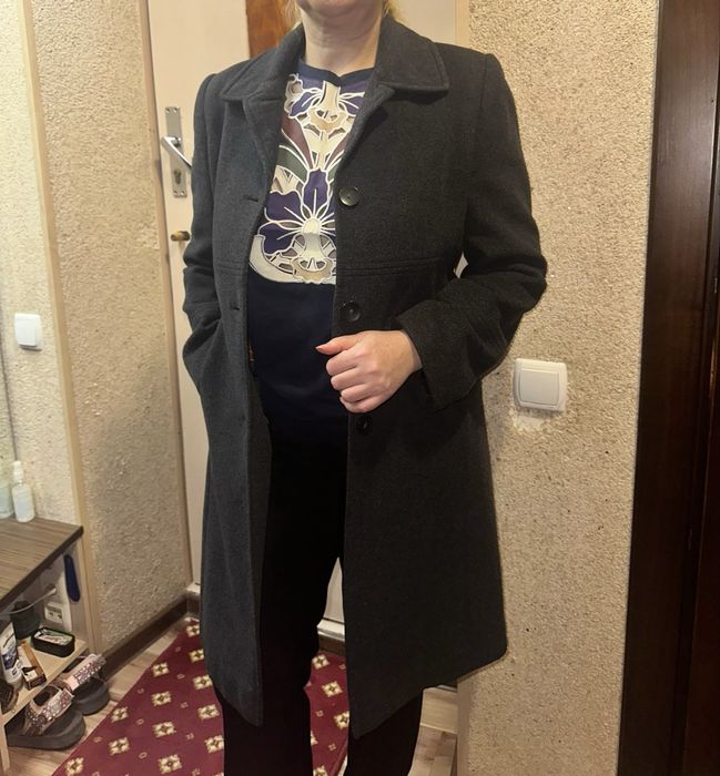 Пальто серое. Производство Гватемала размер 38