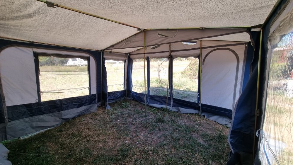 Cort Rulota Royal Welbeck 3,9m si Solari Siena 7,70-7,90