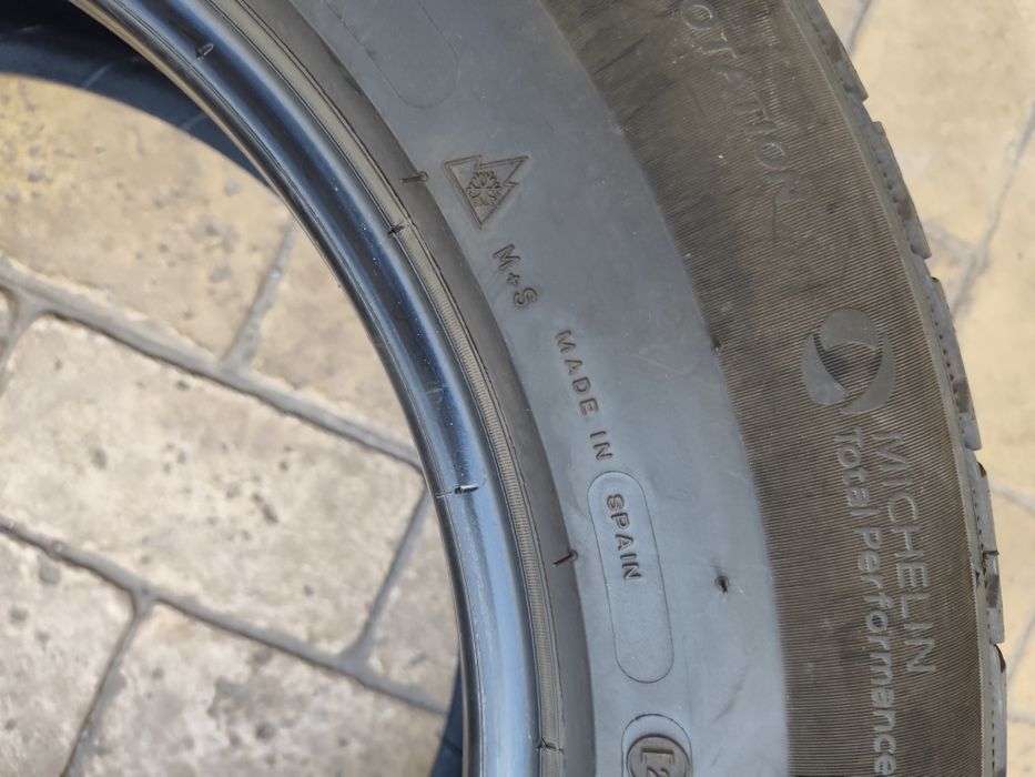 Зимни гуми Michelin 215/65R17  215/65/17