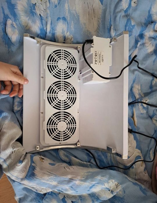 Aspirator Praf Unghii Profesional 3 motoare TrioPower PRO - LUXORISE,