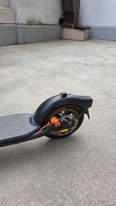 Segway Ninebot Kickscooter F2