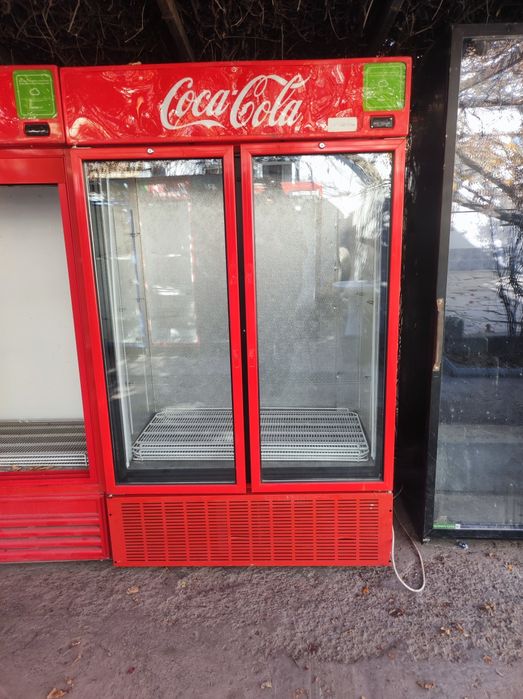 Холодильники стеклянные