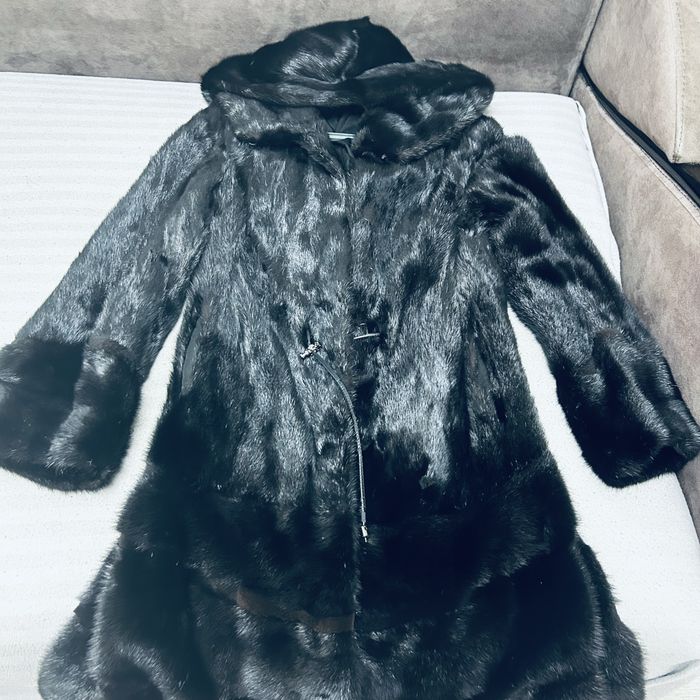 Продам норковую шубу