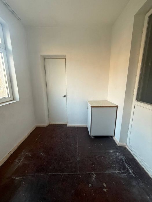 Продаётся 4/3/4 Каракамыш-2/4 Мухбир кирпич Банковский дом Балкон 2х9