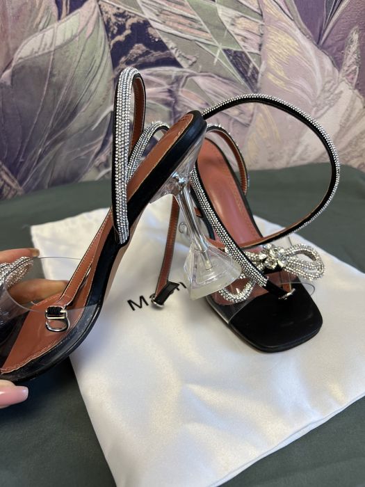 Продам босоножки