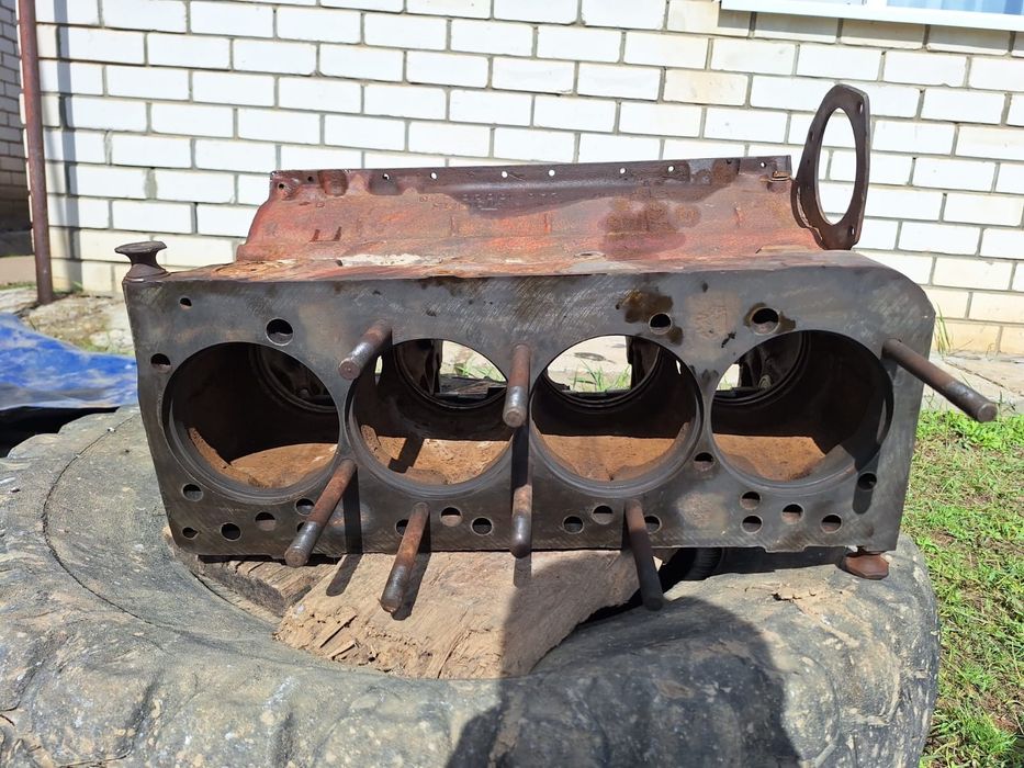 Продам блок на мтз 80 Д240