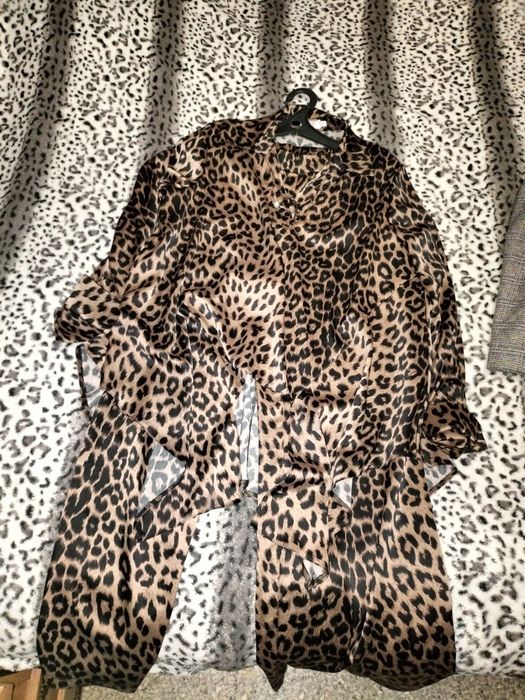 Продам два костюма