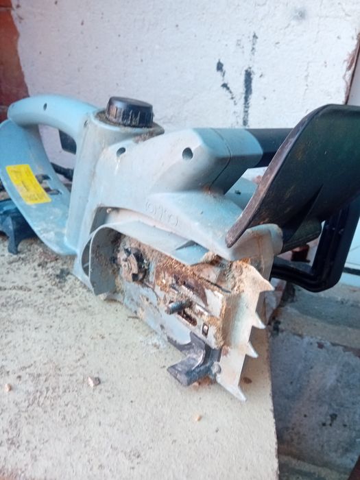 Vând drujbă electrică