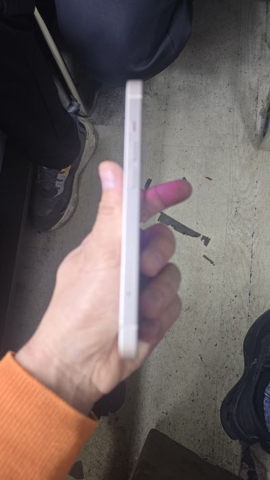 Iphone 14 Xolati yaxshi svo