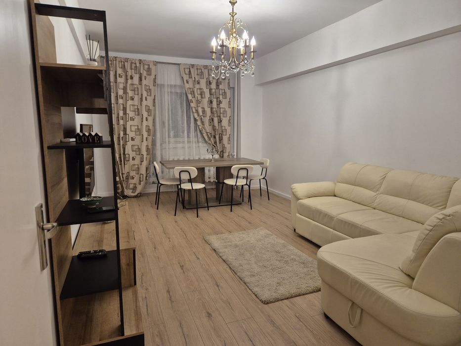 Inchiriez apartament ultracentral 2 camere proaspat renovat