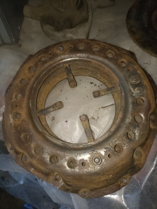 Продам запчасти на  ЗИЛ 130