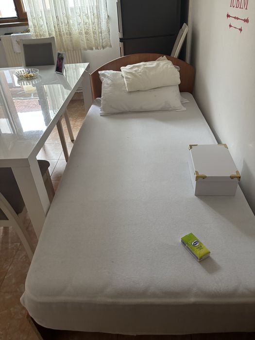 Vand pat 90/200 + sertar pe mijloc