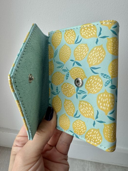 Set manichiura pedichiura cu etui