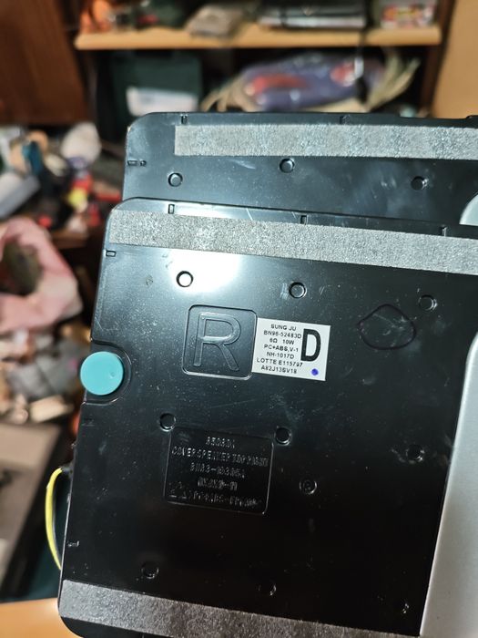 части за SAMSUNG UE75BU8072U
