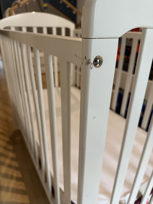 Детско легло с колелца, матрак Piere Cardin, протектор