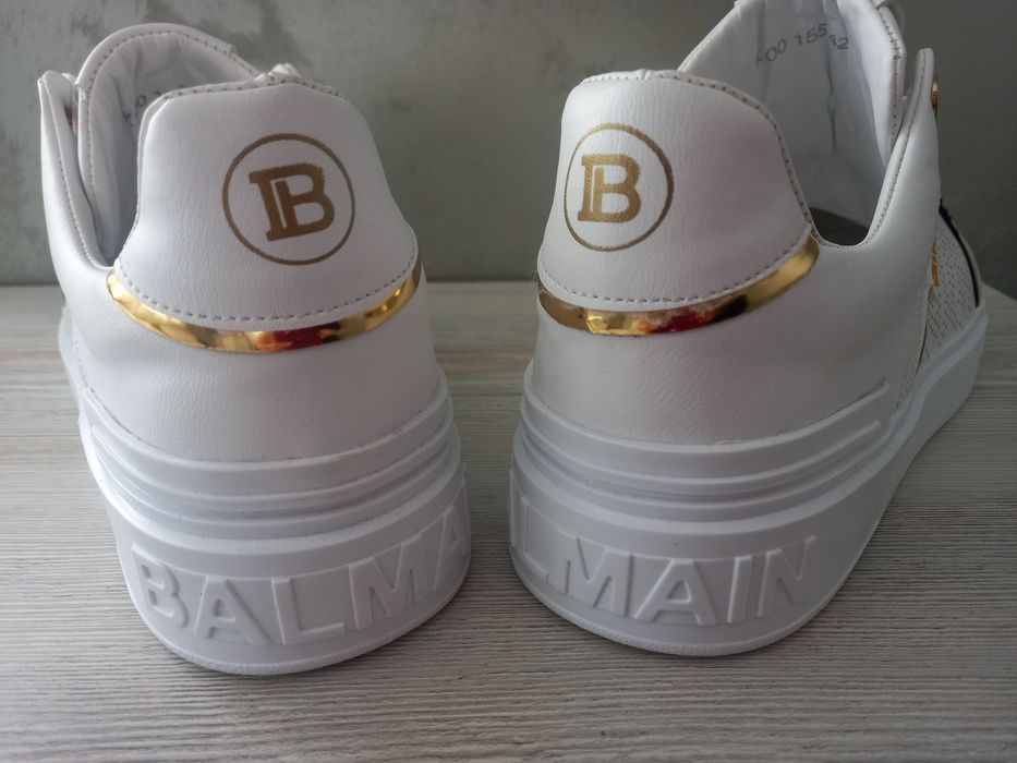 Balmain - мъжки кецове номер 42
66,47 €
130 лв