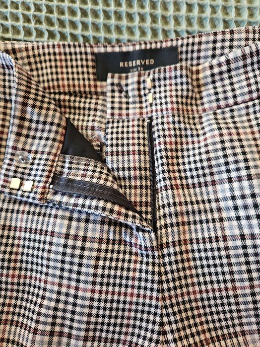 Дамски панталан, каре, 36