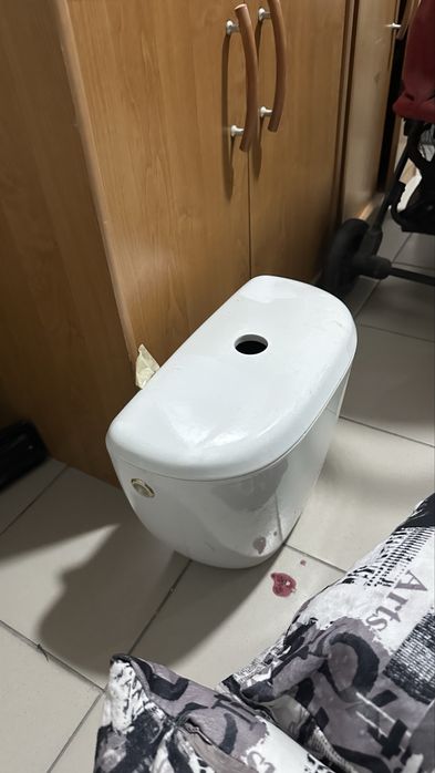 Стиральный машинка и диван
