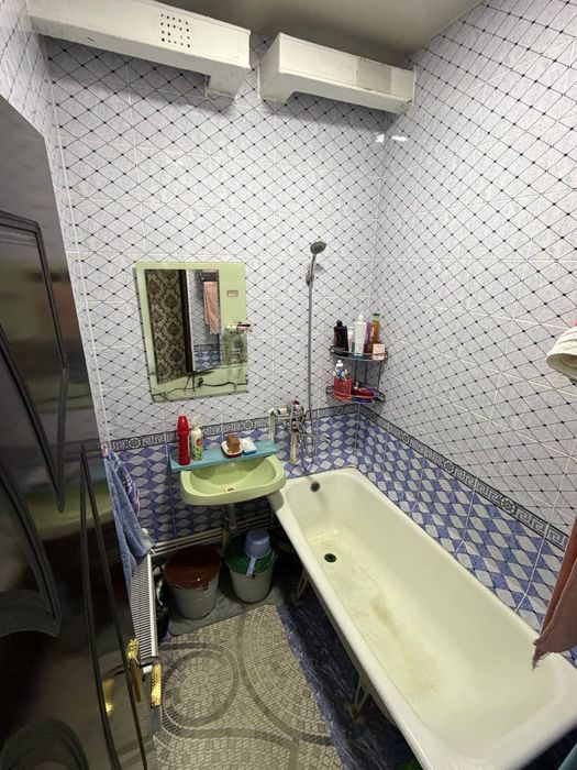 Продается 3 комнатная квартира. В городе Чирчике, Троицке
