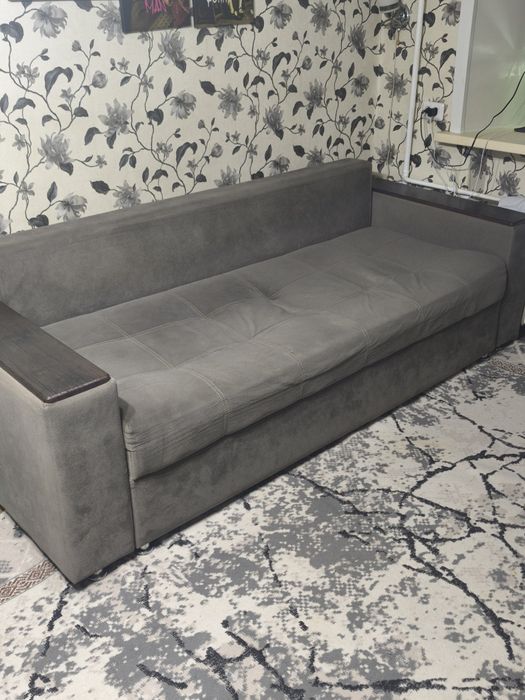 Продам диван б/у