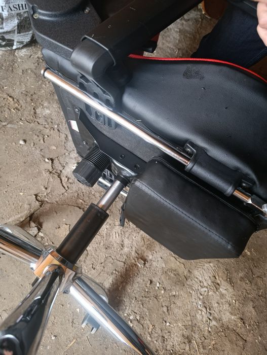 Кресло компьютерное продам