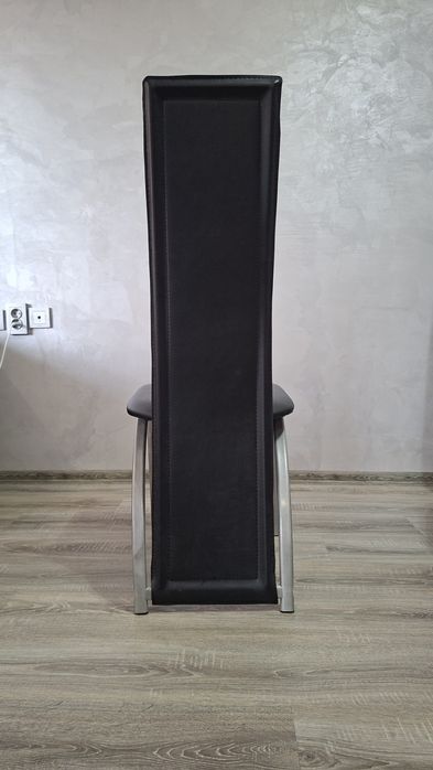 Трапезни столове