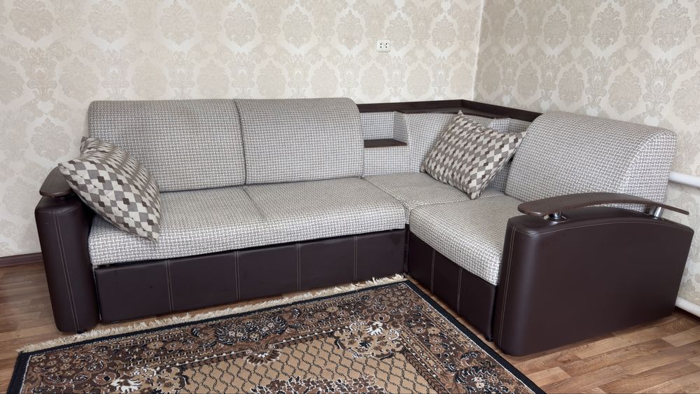 Продам угловой диван