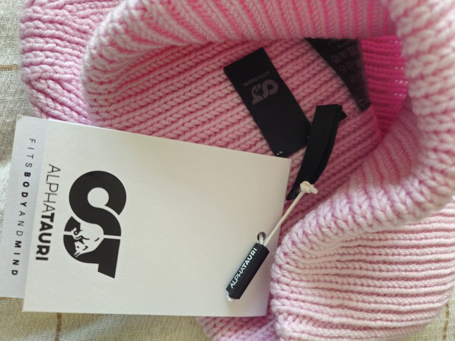 Alpha Tauri зимна шапка