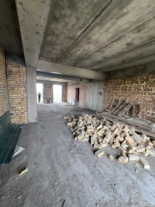 "FARABI" ТЖМ, 3-хонали уй сотилади, Мўлжал: Беруний м.