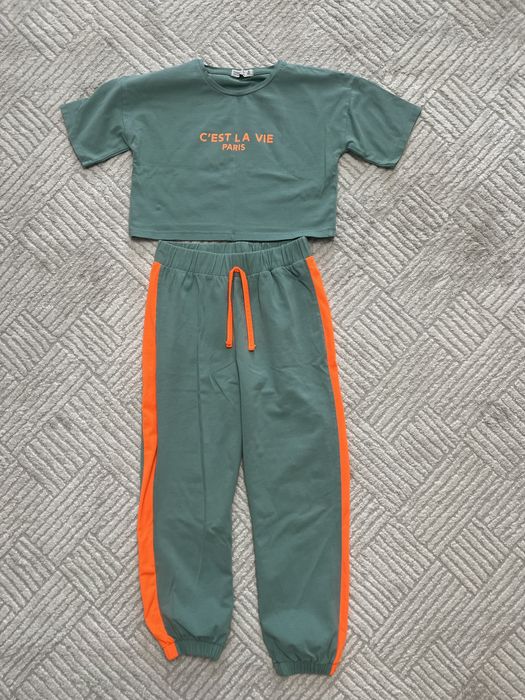 Продам вещи для девочки