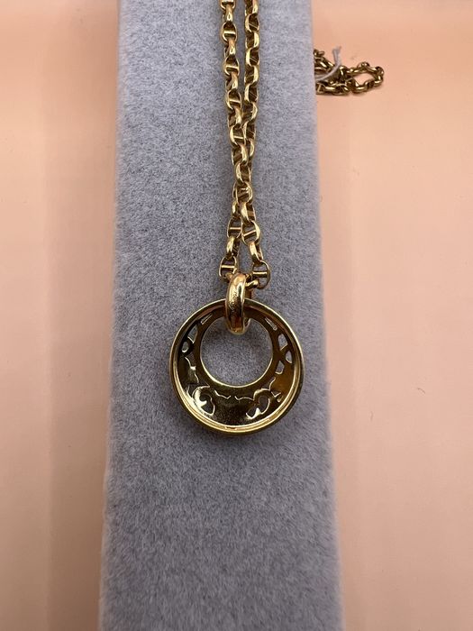 Продам золотой кулон.