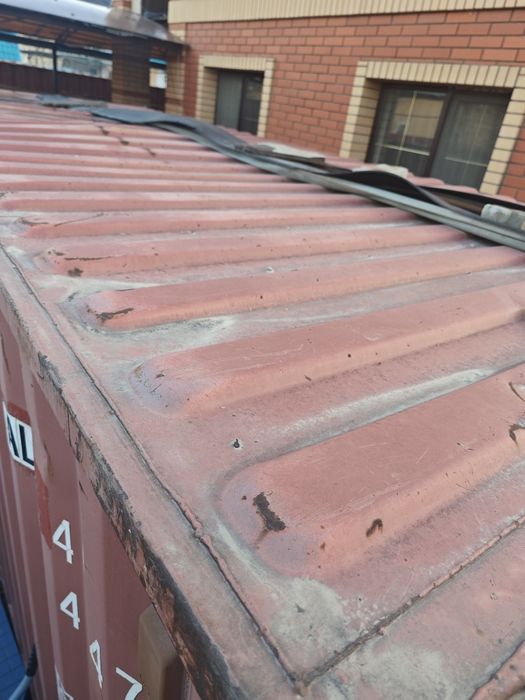 Контейнер с полками