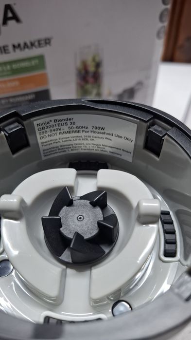 Смути Блендер Ninja QB3001, 700W, 2 контейнера× 470 мл,Tritan 2 капака