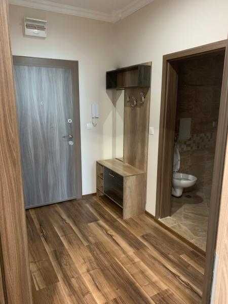 Дава се под наем Двустаен апартамент в Бургас, Зорница - 70 кв.м за 459 € - Снимка #4