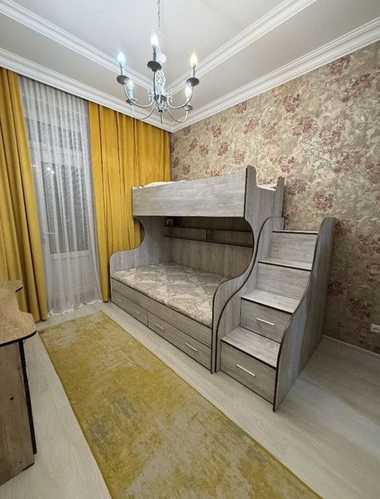 Квартира на Шота Руставели -Аския 2*3/3/4 общ пл 65м Высокопотолочка