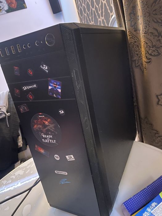 Vand Pc Gaming BugetURGENT !