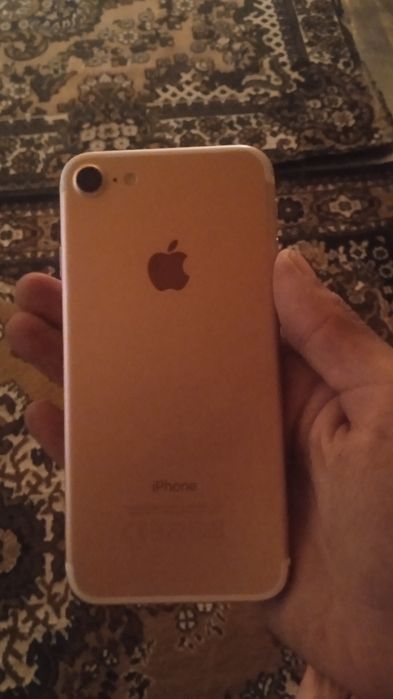 iPhone 7  obmen iPhone 8 ga yoki boshka telarga
