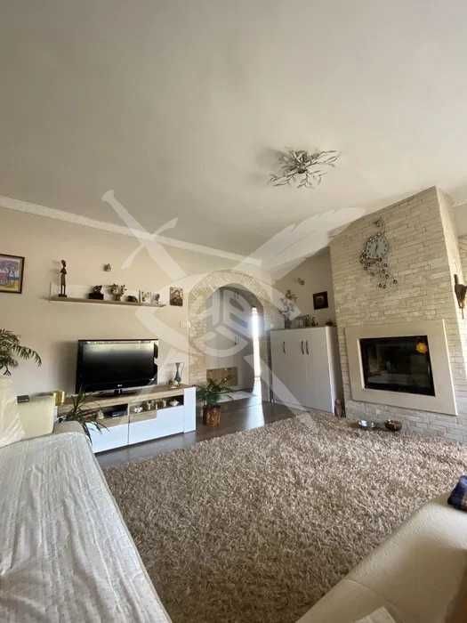 Продава се Къща в с. Александрово, Област Стара Загора - 175 кв.м за 1343 €/кв.м - Снимка #1